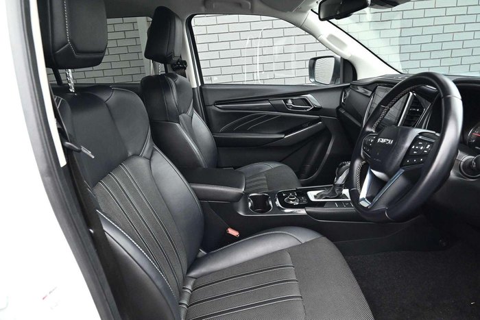 2024 Isuzu MU-X LS-T
