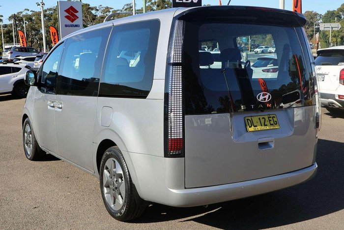 2024 Hyundai STARIA