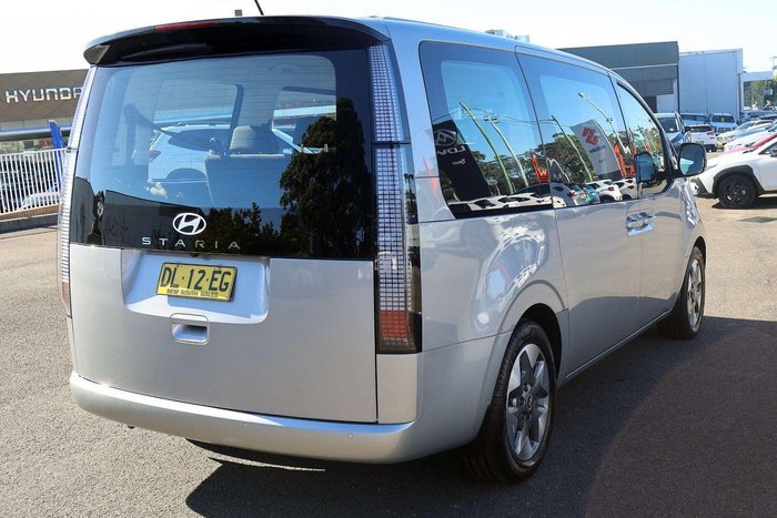 2024 Hyundai STARIA