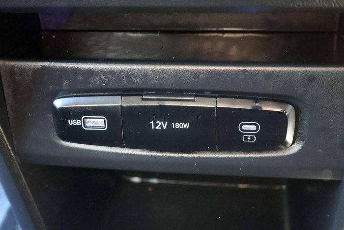 2024 Hyundai STARIA