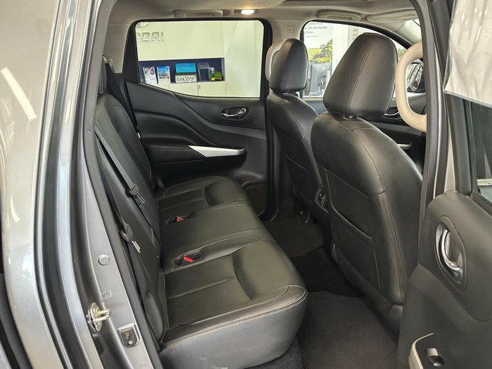2018 Nissan Navara ST-X