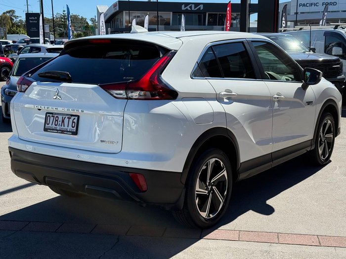 2024 Mitsubishi Eclipse Cross PHEV ES