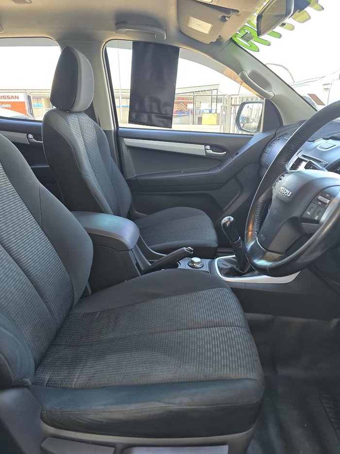 2017 Isuzu D-MAX LS-M