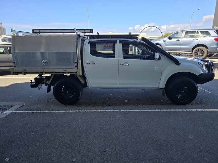 2017 Isuzu D-MAX LS-M