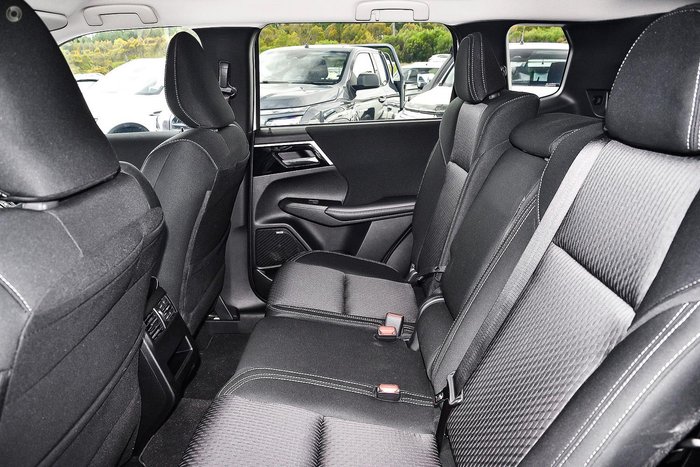 2025 Mitsubishi Outlander LS ZM MY25 White Diamond
