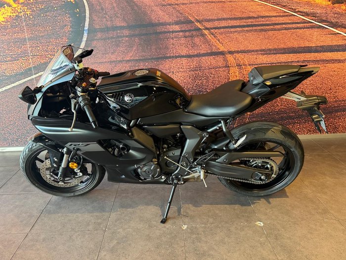 2025 Yamaha YZF-R7 LAMs YZF-R Black
