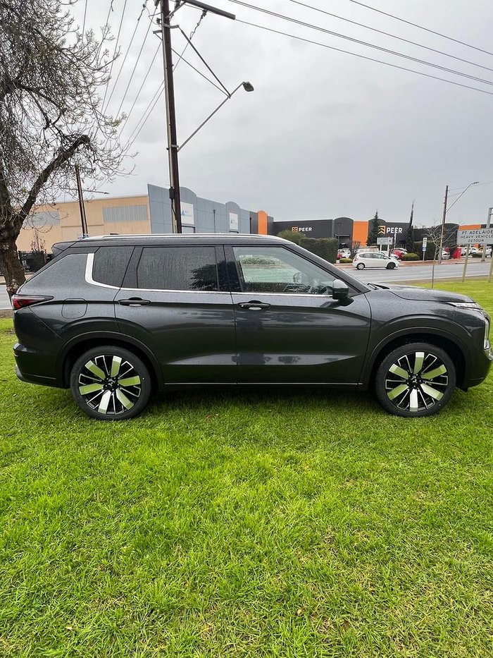 2025 Mitsubishi Outlander Exceed Tourer