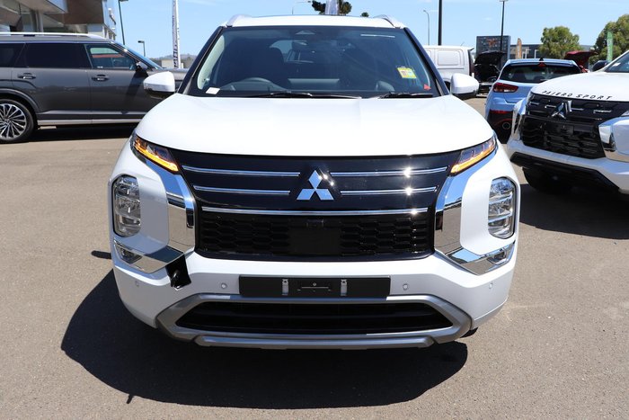 2026 Mitsubishi Outlander Exceed