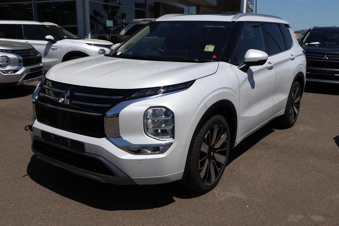 2026 Mitsubishi Outlander Exceed