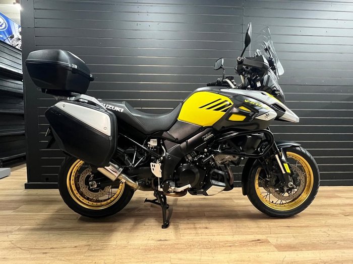 2017 SUZUKI V-STROM 1000 (ABS) (DL1000A) Yellow