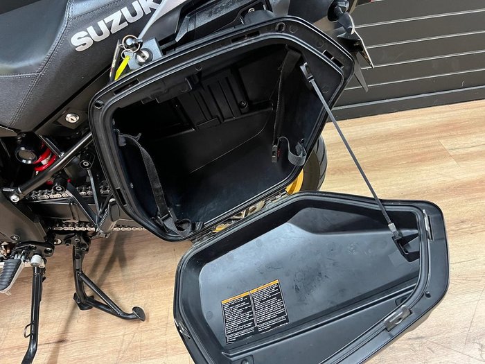 2017 SUZUKI V-STROM 1000 (ABS) (DL1000A) Yellow