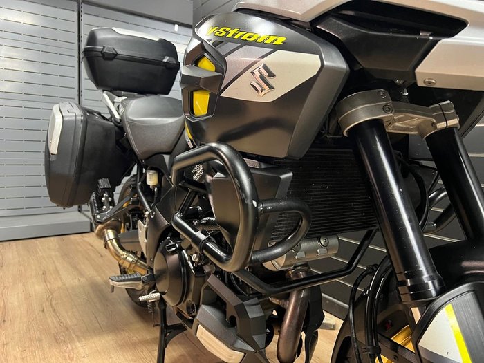 2017 SUZUKI V-STROM 1000 (ABS) (DL1000A) Yellow
