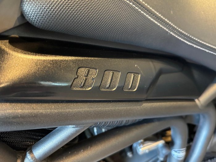 2015 Triumph Tiger 800 XRx Tiger Blue