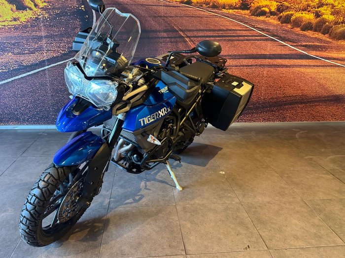 2015 Triumph Tiger 800 XRx Tiger Blue