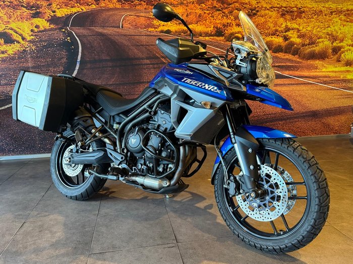 2015 Triumph Tiger 800 XRx Tiger Blue