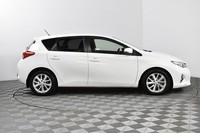 2014 Toyota Corolla Ascent Sport