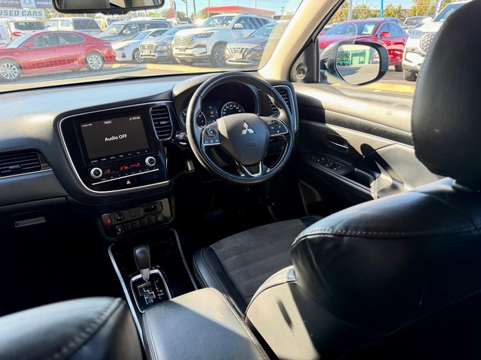 2019 Mitsubishi Outlander LS