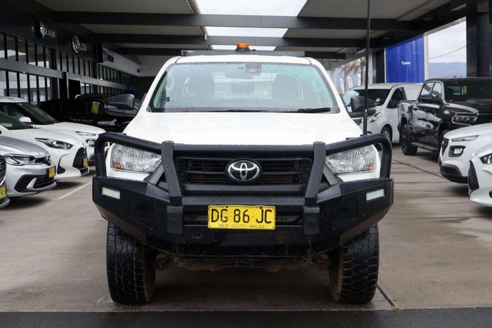 2022 Toyota Hilux SR