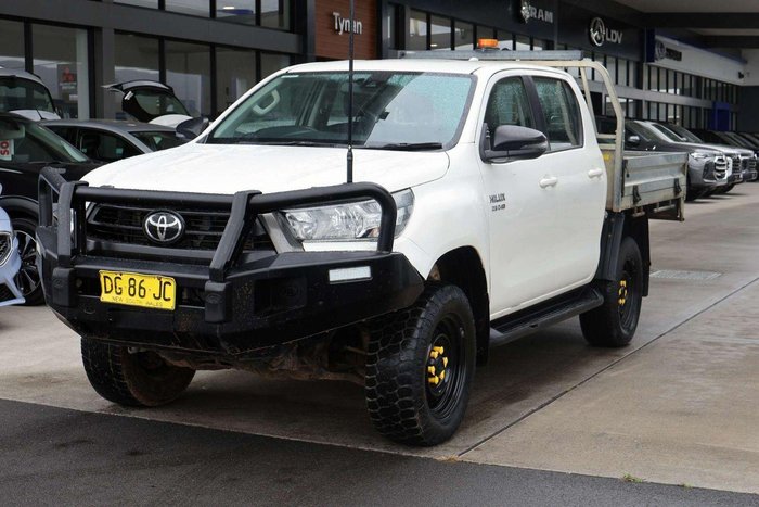 2022 Toyota Hilux SR