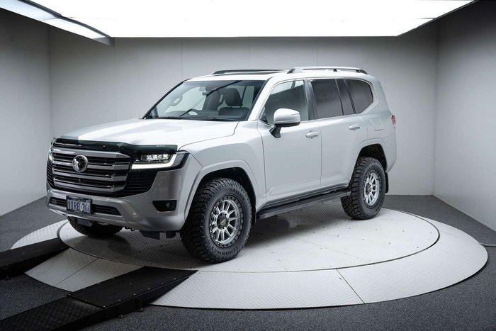 2023 Toyota Landcruiser