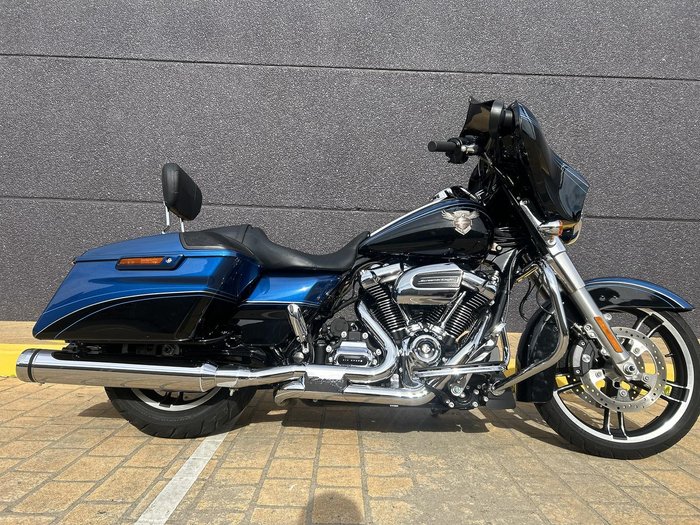 2018 Harley-Davidson Street Glide Anniversary 107 (FLHX_ANV)