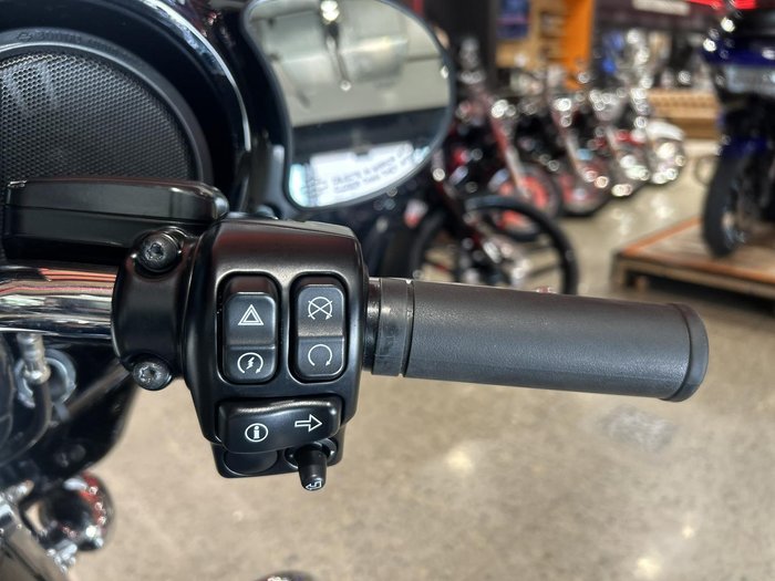 2018 Harley-Davidson Street Glide Anniversary 107 (FLHX_ANV) Touring