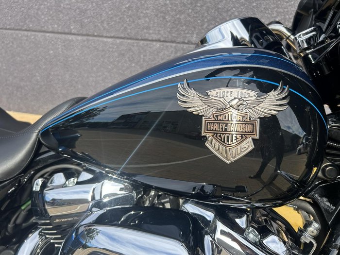 2018 Harley-Davidson Street Glide Anniversary 107 (FLHX_ANV) Touring