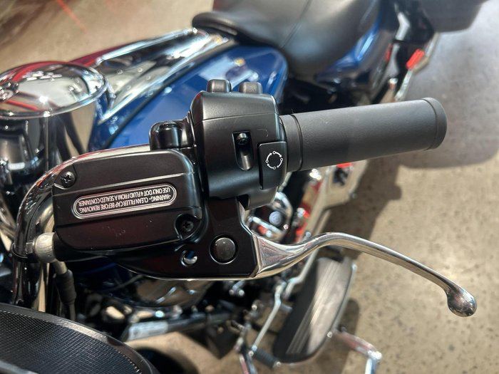 2018 Harley-Davidson Street Glide Anniversary 107 (FLHX_ANV) Touring