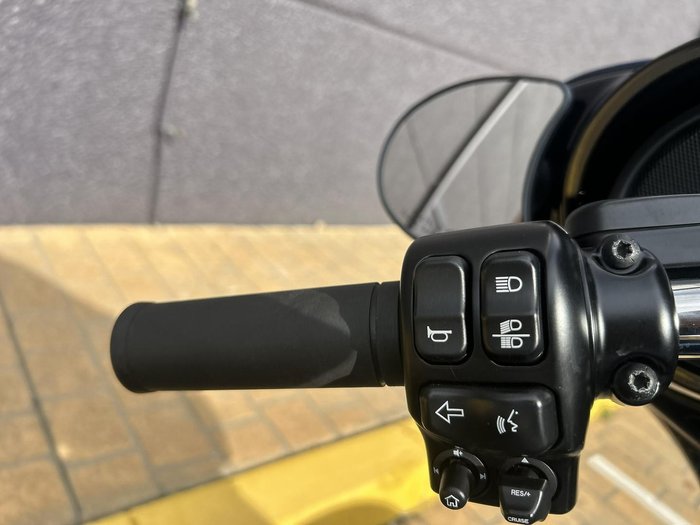 2018 Harley-Davidson Street Glide Anniversary 107 (FLHX_ANV) Touring