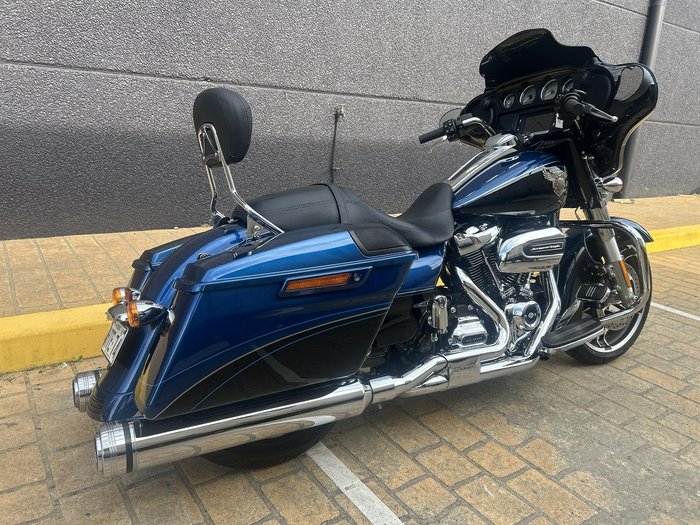 2018 Harley-Davidson Street Glide Anniversary 107 (FLHX_ANV) Touring