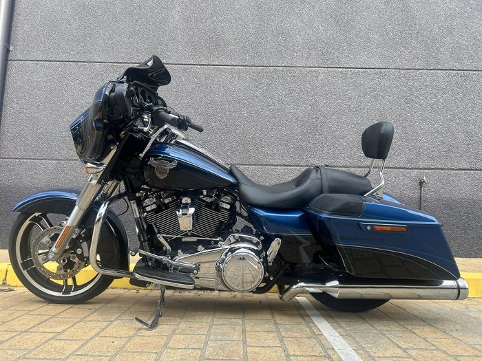 2018 Harley-Davidson Street Glide Anniversary 107 (FLHX_ANV)