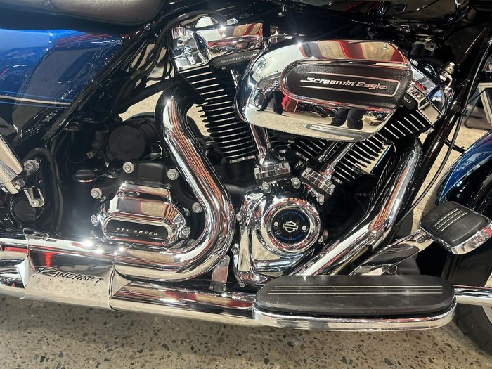 2018 Harley-Davidson Street Glide Anniversary 107 (FLHX_ANV) Touring