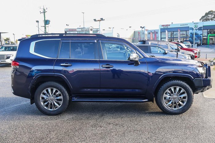 2023 Toyota Landcruiser Sahara ZX
