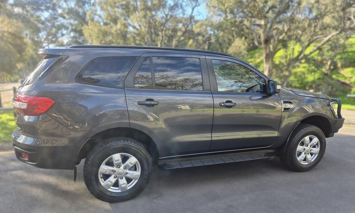 2022 Ford Everest Ambiente
