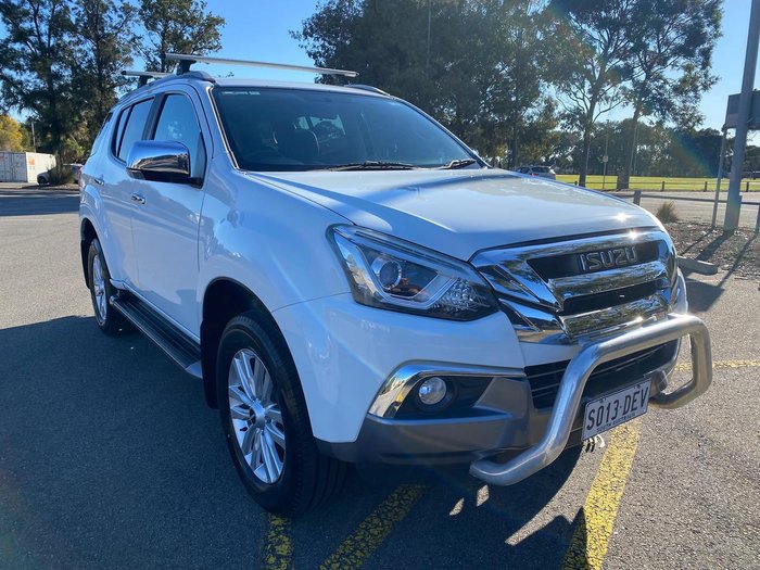 2017 Isuzu Mu-X