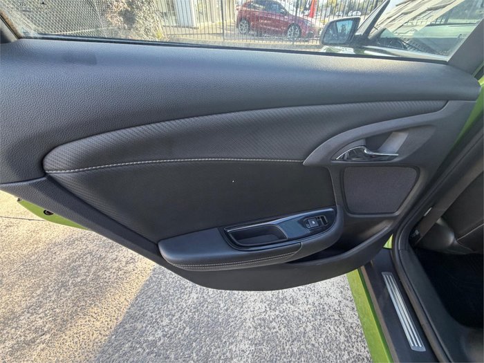 2015 HOLDEN COMMODORE SV6