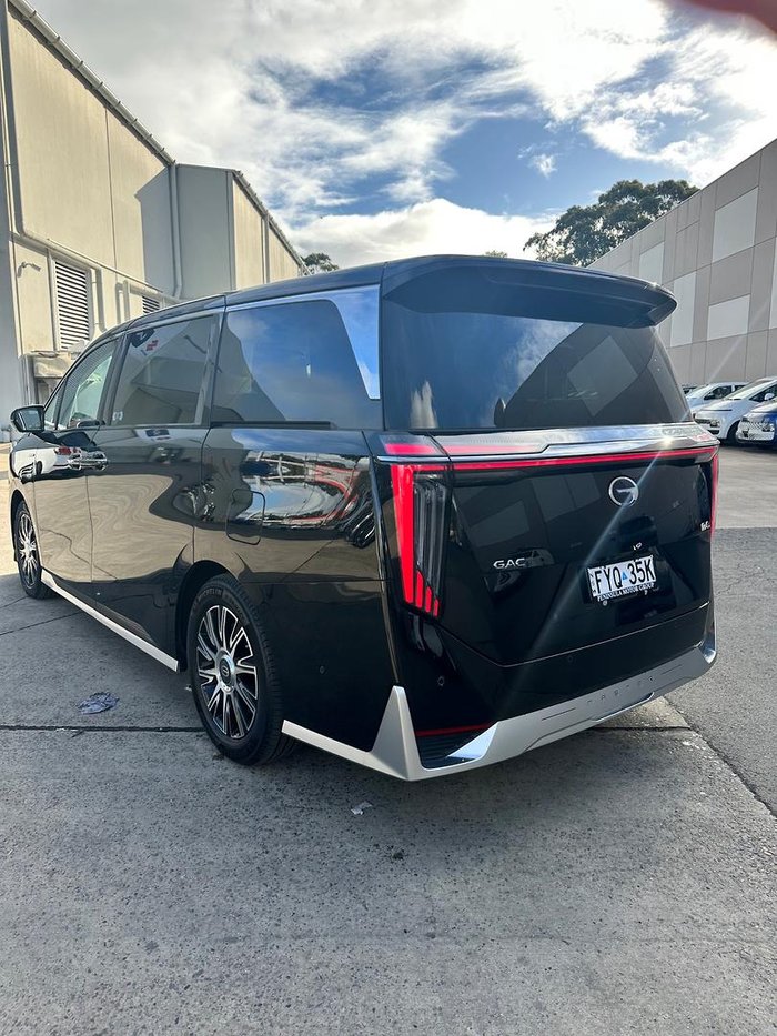 2026 GAC M8 PHEV Luxury