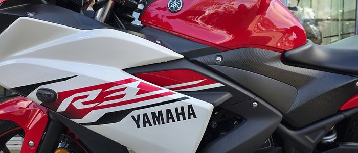 2015 Yamaha YZF-R3 R3 Red