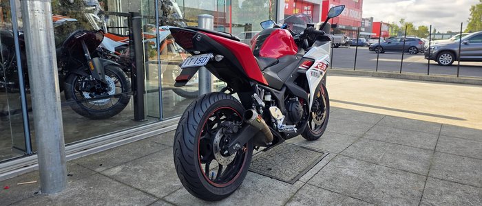 2015 Yamaha YZF-R3 R3 Red