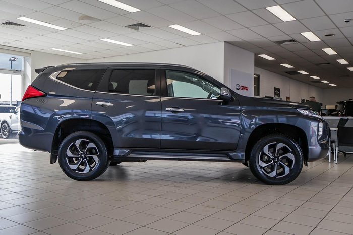 2024 Mitsubishi Pajero Sport GLS