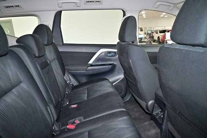 2024 Mitsubishi Pajero Sport GLS