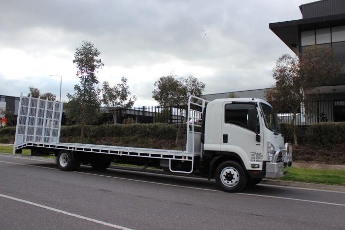 2017 Isuzu F Series