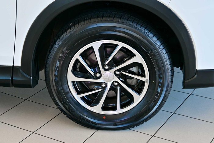 2025 Mitsubishi Eclipse Cross ES