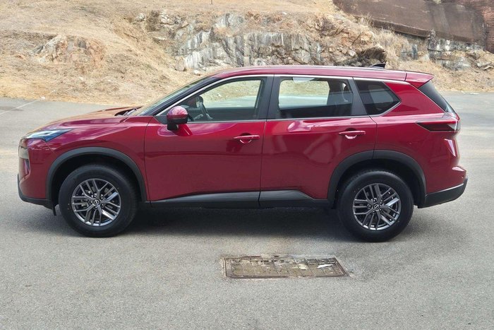 2026 Nissan X-TRAIL ST