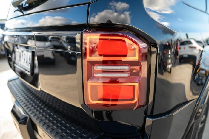 2025 Toyota Landcruiser Prado VX