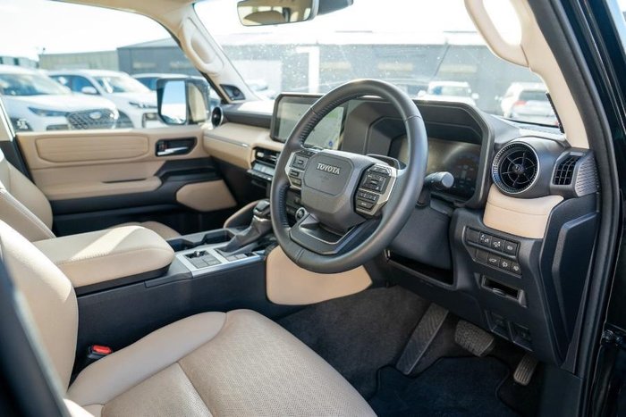2025 Toyota Landcruiser Prado VX