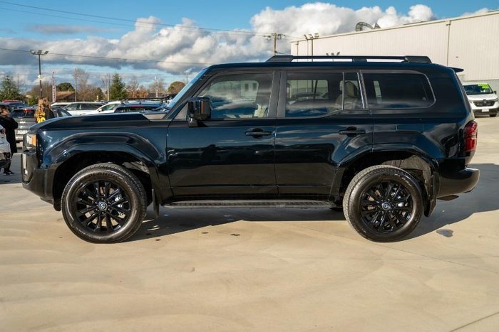 2025 Toyota Landcruiser Prado VX