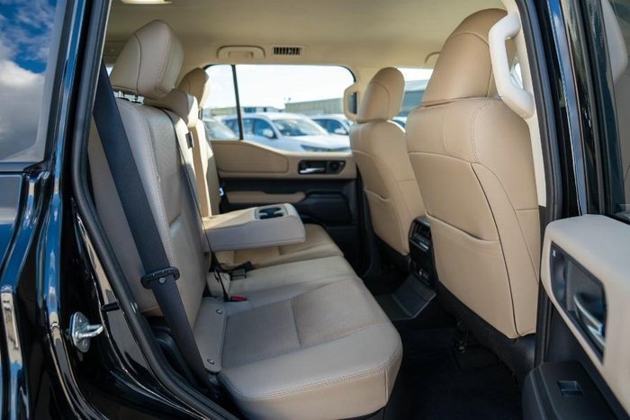 2025 Toyota Landcruiser Prado VX
