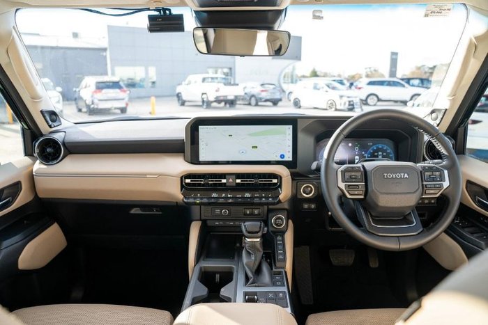 2025 Toyota Landcruiser Prado VX