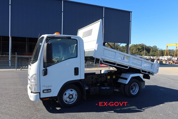 2017 Isuzu N Series